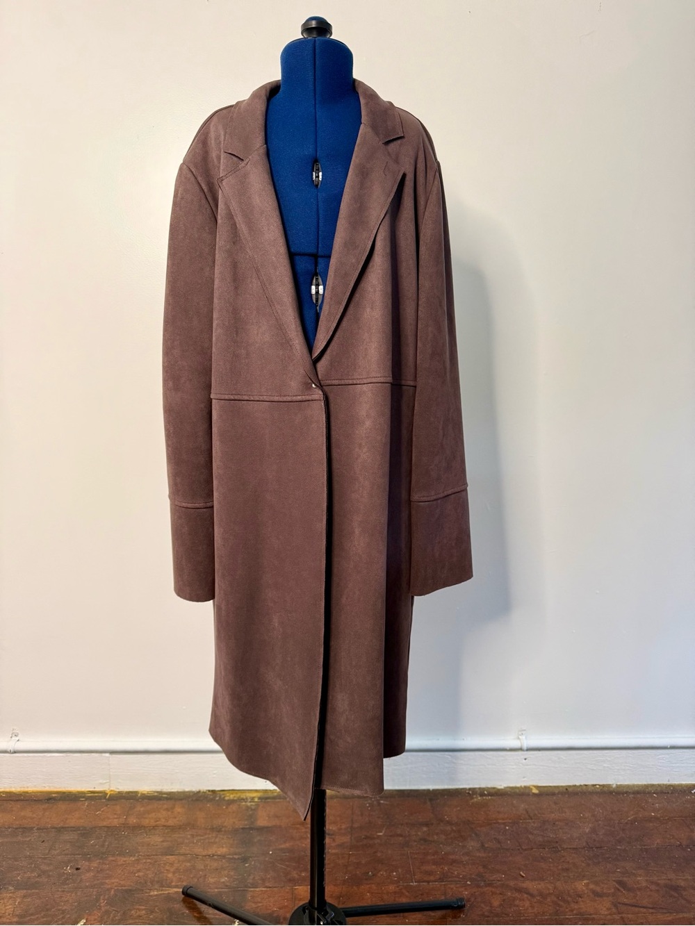 Premise Women’s Plum Jacket. Relaxed Fit. Faux Leather.